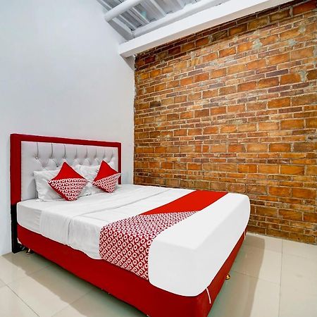 Super Oyo 91173 Guesthouse King Puntodewo Pakualaman Exterior photo