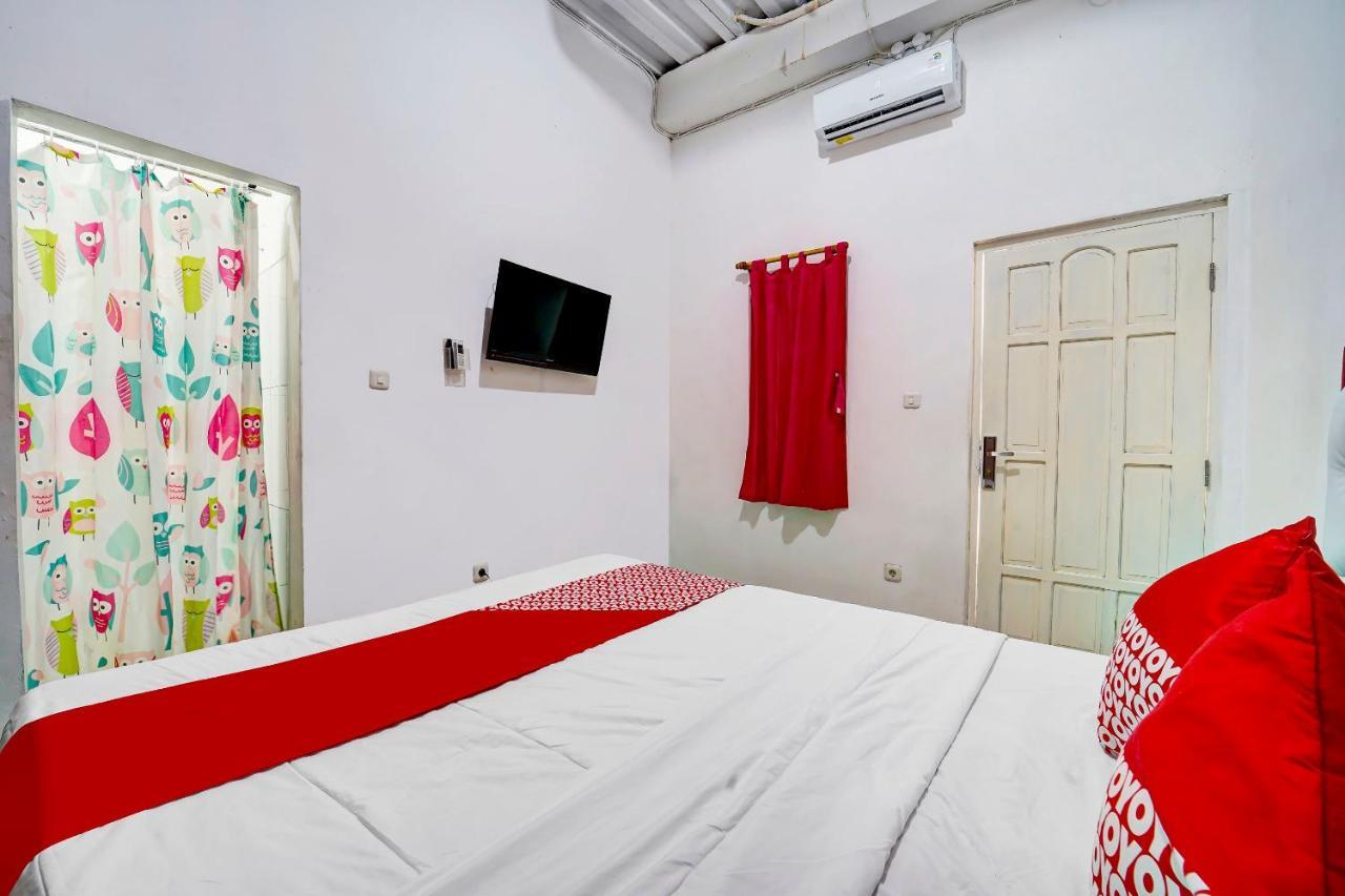 Super Oyo 91173 Guesthouse King Puntodewo Pakualaman Exterior photo