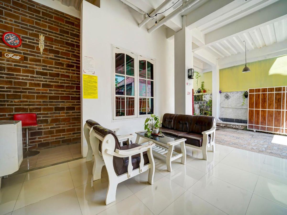 Super Oyo 91173 Guesthouse King Puntodewo Pakualaman Exterior photo